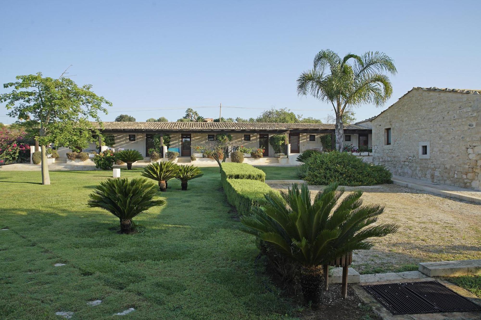 Torre Dantona Country Suites Pozzallo Kültér fotó